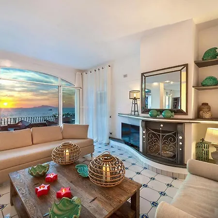Top Luxury With Magnificent Views Ferienhaus Massa Lubrense